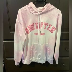 Taylor Swift Hoodie “SWIFTIE EST.1989”